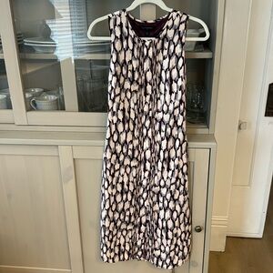 Banana Republic sleeveless dress size 0, maroon/ light pink pattern